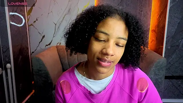 Violeth b online show from November 15, 2025, 12:45 pm