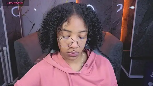 Violeth b online show from November 24, 2025, 12:49 pm