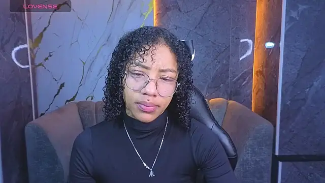 Violeth b online show from March 16, 2026, 12:42 pm