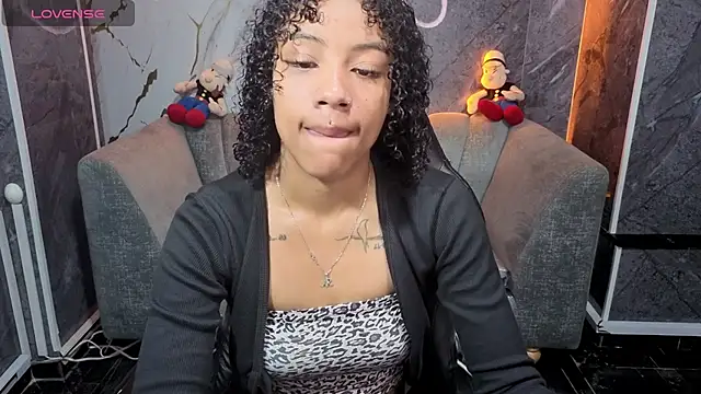 Violeth b online show from March 28, 2026, 12:49 pm