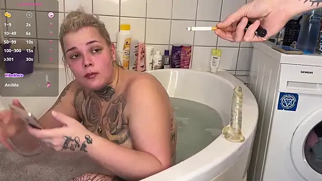 Snapshot of elina_may chatting on January 28, 2025, 8:57 am elina may online show from January 28, 2025, 8:57 am