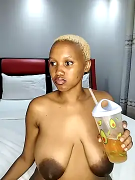 Snapshot of Sego_TeeTee chatting on March 15, 2025, 11:28 pm Sego TeeTee online show from March 15, 2025, 11:28 pm