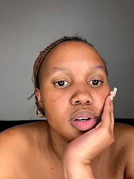 Snapshot of Sego_TeeTee chatting on October 2, 2025, 10:17 pm Sego TeeTee online show from October 2, 2025, 10:17 pm