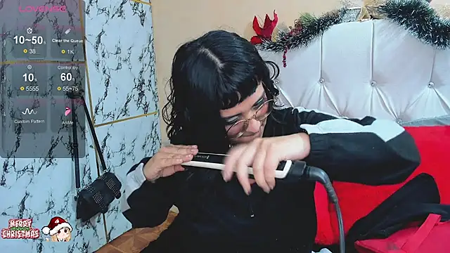 Snapshot of kory_mansson chatting on December 28, 2024, 8:36 pm kory mansson online show from December 28, 2024, 8:36 pm