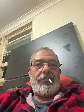 Snapshot of ausbod chatting on May 2, 2026, 1:38 pm ausbod online show from May 2, 2026, 1:38 pm
