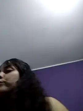 lucylovles online show from December 4, 2024, 12:25 pm