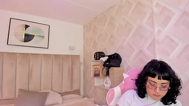 Haru Bonny online show from January 15, 2026, 7:39 pm