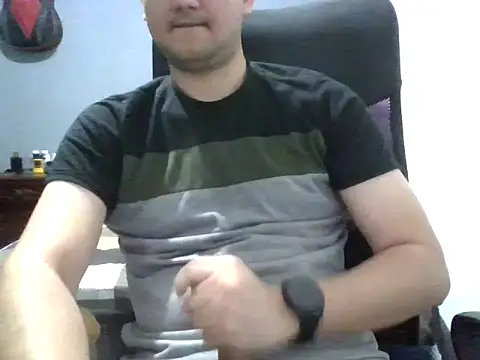 Mrbull3094 online show from January 7, 2026, 4:26 am