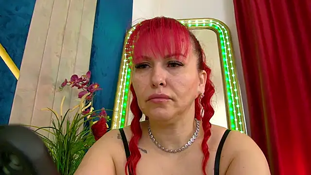 Foxxxy MILF online show from March 25, 2026, 4:51 am