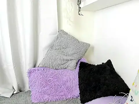 Snapshot of santy-kitty chatting on January 13, 2025, 3:01 am santy-kitty online show from January 13, 2025, 3:01 am