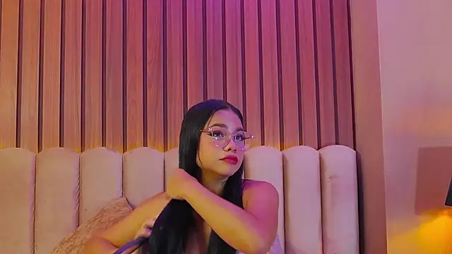 Snapshot of CelesteDePaul chatting on December 5, 2024, 12:00 pm CelesteDePaul online show from December 5, 2024, 12:00 pm