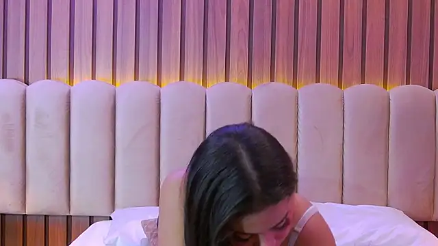 Snapshot of CelesteDePaul chatting on December 20, 2024, 6:13 pm CelesteDePaul online show from December 20, 2024, 6:13 pm