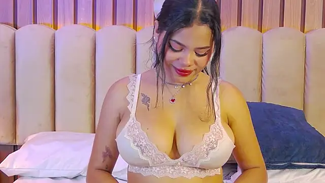 Snapshot of CelesteDePaul chatting on December 30, 2024, 5:55 pm CelesteDePaul online show from December 30, 2024, 5:55 pm