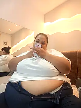 Snapshot of Alisson_am chatting on November 16, 2025, 11:27 am Alisson am online show from November 16, 2025, 11:27 am