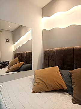 Snapshot of Alisson_am chatting on November 19, 2025, 11:43 am Alisson am online show from November 19, 2025, 11:43 am