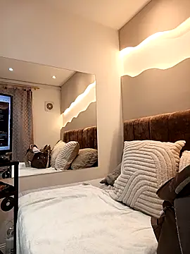 Snapshot of Alisson_am chatting on November 28, 2025, 11:24 am Alisson am online show from November 28, 2025, 11:24 am