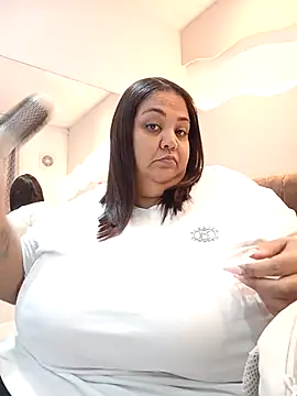 Snapshot of Alisson_am chatting on January 16, 2026, 11:36 am Alisson am online show from January 16, 2026, 11:36 am