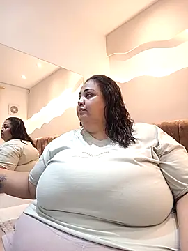 Snapshot of Alisson_am chatting on February 19, 2026, 12:12 pm Alisson am online show from February 19, 2026, 12:12 pm