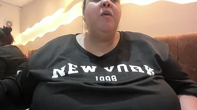 Snapshot of Alisson_am chatting on July 12, 2026, 12:40 pm Alisson am online show from July 12, 2026, 12:40 pm