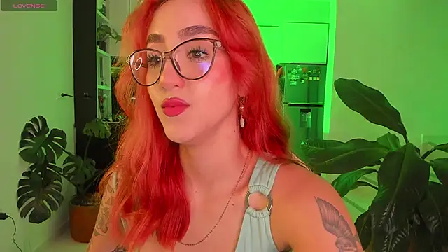 MelodieRoy online show from April 11, 2026, 2:38 am