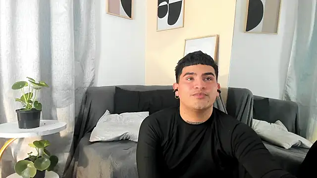 MatheoVelez online show from January 25, 2025, 5:30 pm