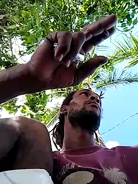 Snapshot of gwadaa9 chatting on December 12, 2024, 3:48 pm gwadaa9 online show from December 12, 2024, 3:48 pm