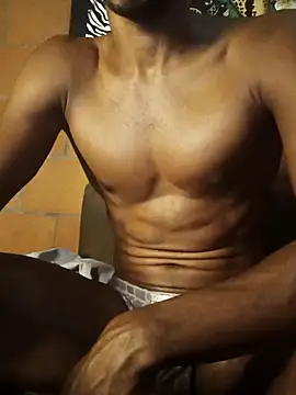 Snapshot of MAXIMO_JHONS chatting on February 26, 2026, 1:15 am MAXIMO JHONS online show from February 26, 2026, 1:15 am