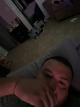 Snapshot of elamante03 chatting on December 23, 2024, 1:45 pm elamante03 online show from December 23, 2024, 1:45 pm