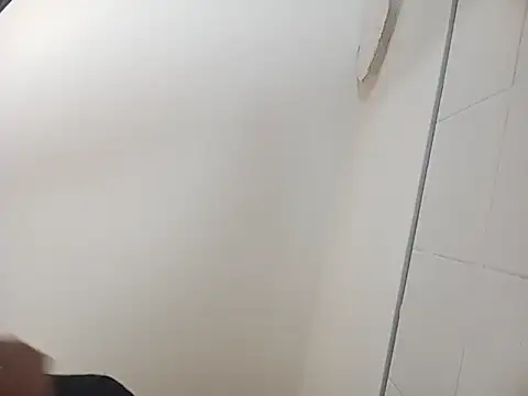 EmaBakker online show from September 26, 2025, 1:15 pm