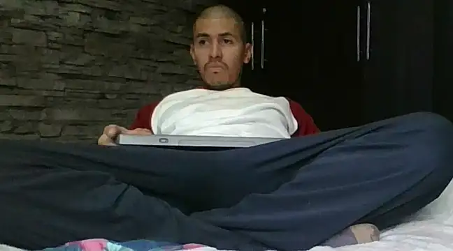 Snapshot of Sexylatin64 chatting on February 22, 2025, 10:31 pm Sexylatin64 online show from February 22, 2025, 10:31 pm