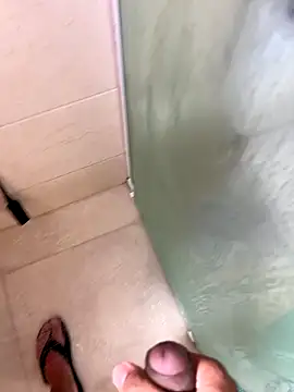 Snapshot of Edbero chatting on October 14, 2025, 12:17 pm Edbero online show from October 14, 2025, 12:17 pm