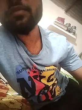 pura43 online show from March 7, 2025, 12:45 pm