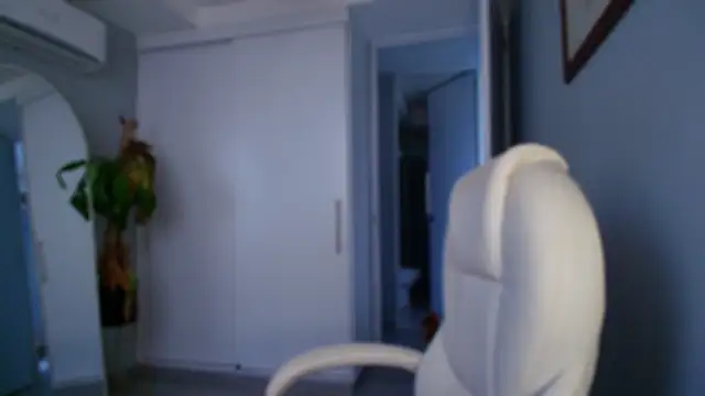 auroracaruso11 online show from October 26, 2025, 9:42 pm