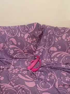 Layla-daloua online show from March 27, 2026, 5:12 pm