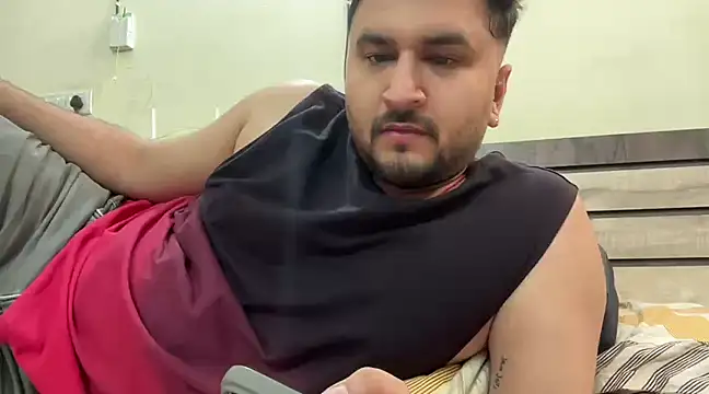 Snapshot of gauravgay93 chatting on March 13, 2025, 11:08 am gauravgay93 online show from March 13, 2025, 11:08 am