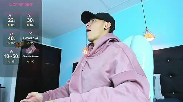 Lobo 17  online show from November 28, 2025, 3:42 am