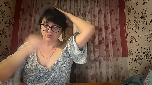 StellarTeam online show from October 15, 2025, 9:59 pm