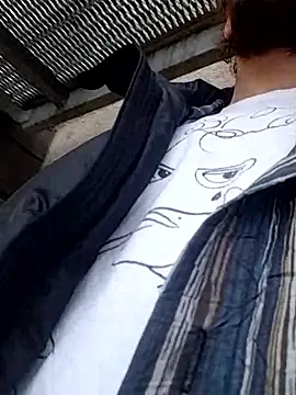 QcMisterv13 online show from December 30, 2024, 8:25 pm