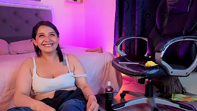 emily leinner online show from May 5, 2026, 12:02 pm