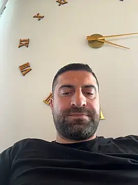 235BABIKO235 online show from April 27, 2026, 1:42 pm