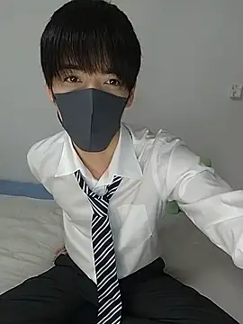 itsme LEON online show from January 8, 2025, 1:09 pm