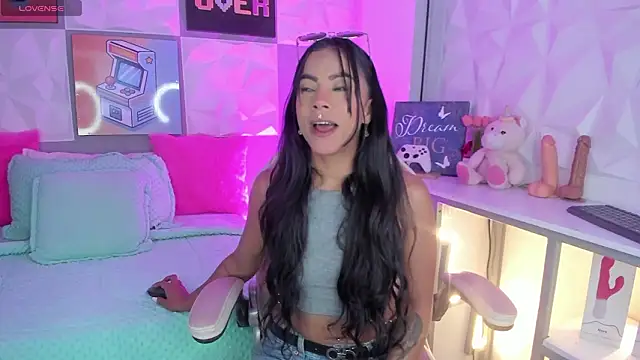 Amber villalobos  online show from March 19, 2026, 11:31 pm