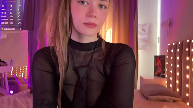 Snapshot of tvoisortangela chatting on March 1, 2025, 10:02 am tvoisortangela online show from March 1, 2025, 10:02 am