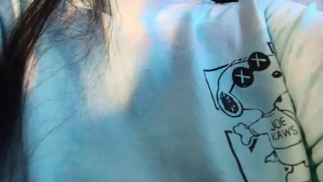 CarolineBrunx online show from February 19, 2026, 4:08 am