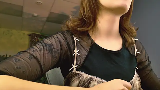 LolaAsmus online show from November 6, 2025, 7:42 am