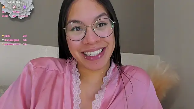 Snapshot of KimHiltton chatting on March 21, 2025, 10:17 am KimHiltton online show from March 21, 2025, 10:17 am