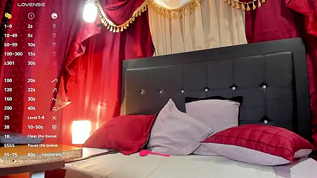 brittany williams  online show from November 29, 2025, 4:04 am