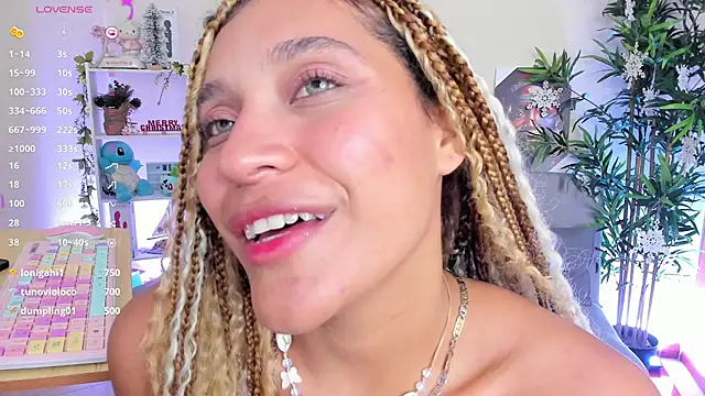 Snapshot of natty_romanof_18 chatting on January 8, 2025, 6:31 pm natty romanof 18 online show from January 8, 2025, 6:31 pm