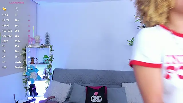 Snapshot of natty_romanof_18 chatting on September 9, 2025, 10:15 am natty romanof 18 online show from September 9, 2025, 10:15 am