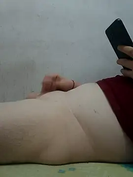 Snapshot of mohnis76 chatting on March 28, 2026, 9:14 pm mohnis76 online show from March 28, 2026, 9:14 pm